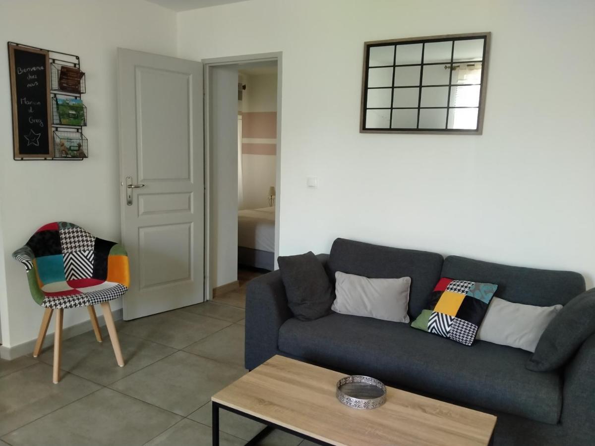 La Sorguette Apartment ลีล-ซูร์-ลา-ซอร์ก ภายนอก รูปภาพ